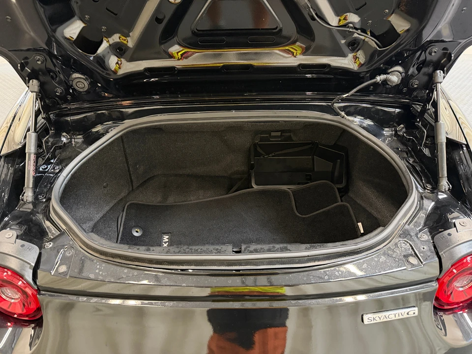 2025 Mazda ND MX-5 Miata - Image 5 of 31
