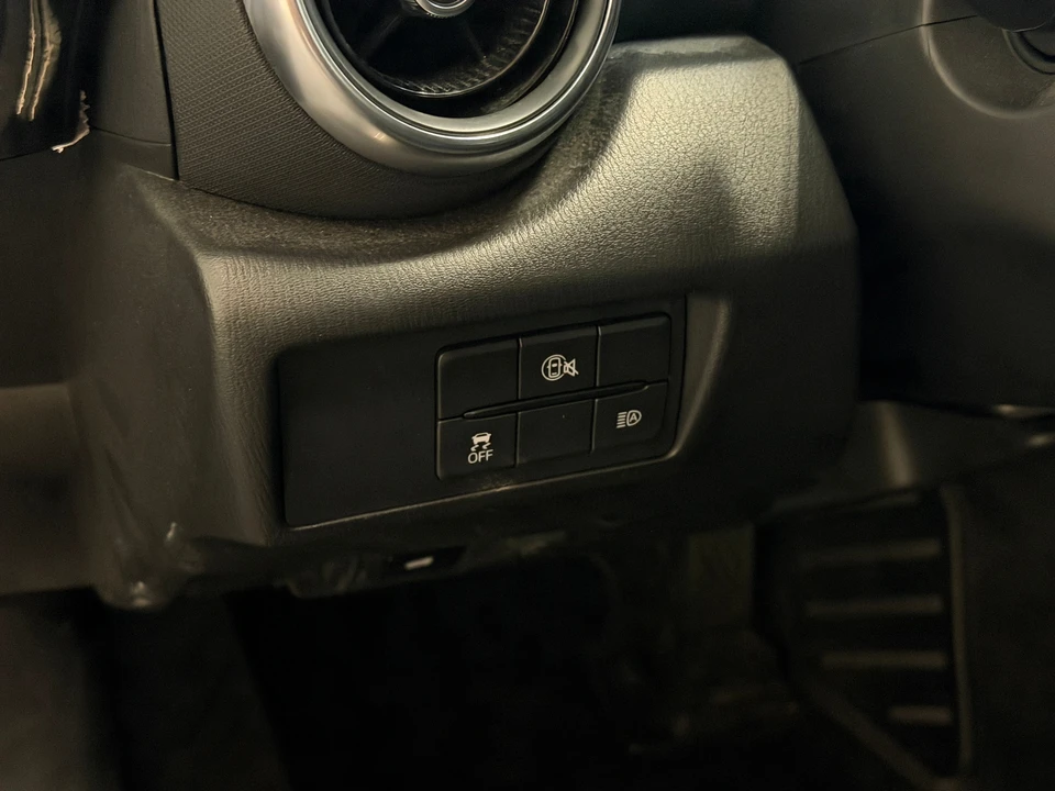 2025 Mazda ND MX-5 Miata - Image 8 of 31