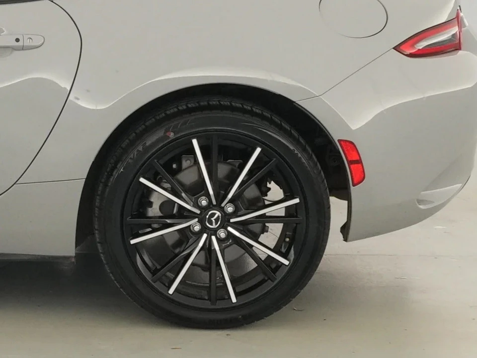 2025 Mazda ND MX-5 Miata - Image 9 of 17