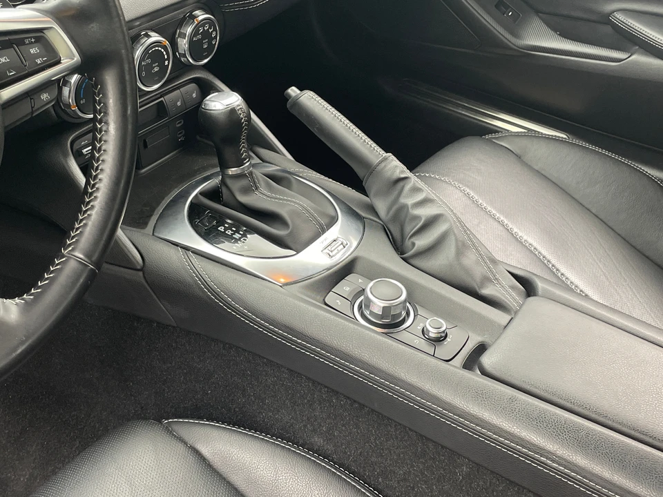 2025 Mazda ND MX-5 Miata - Image 5 of 31