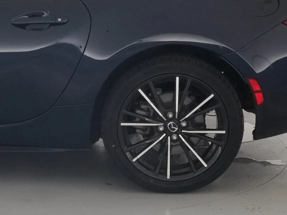 2025 Mazda ND MX-5 Miata - Image 18 of 31