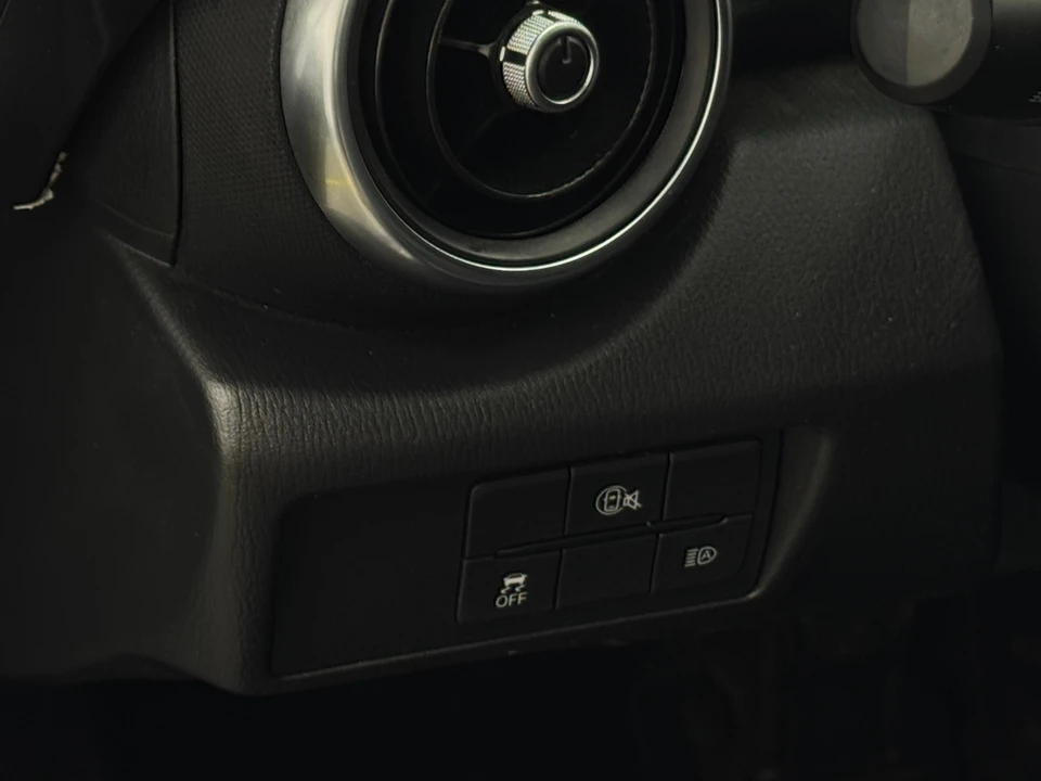 2025 Mazda ND MX-5 Miata - Image 8 of 31