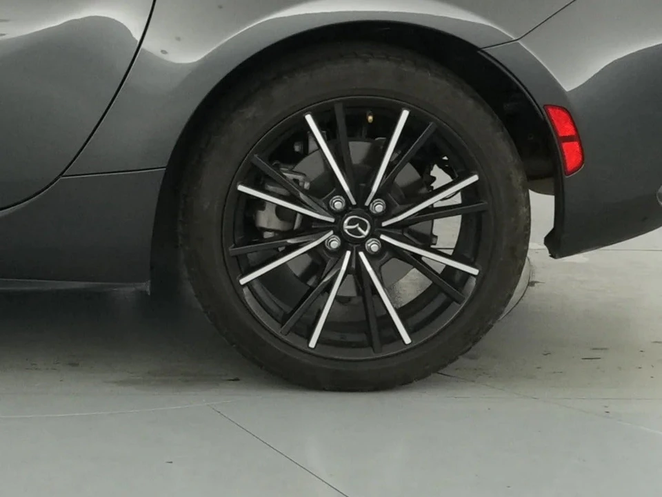 2025 Mazda ND MX-5 Miata - Image 14 of 31