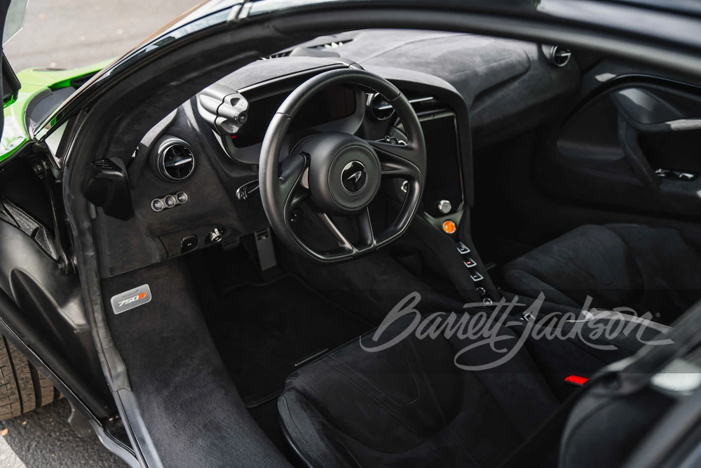 2025 McLaren 750S Spider - Image 7 of 11