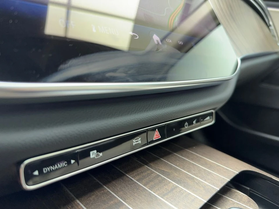2025 Mercedes-Benz W214 E-Class - Image 25 of 31