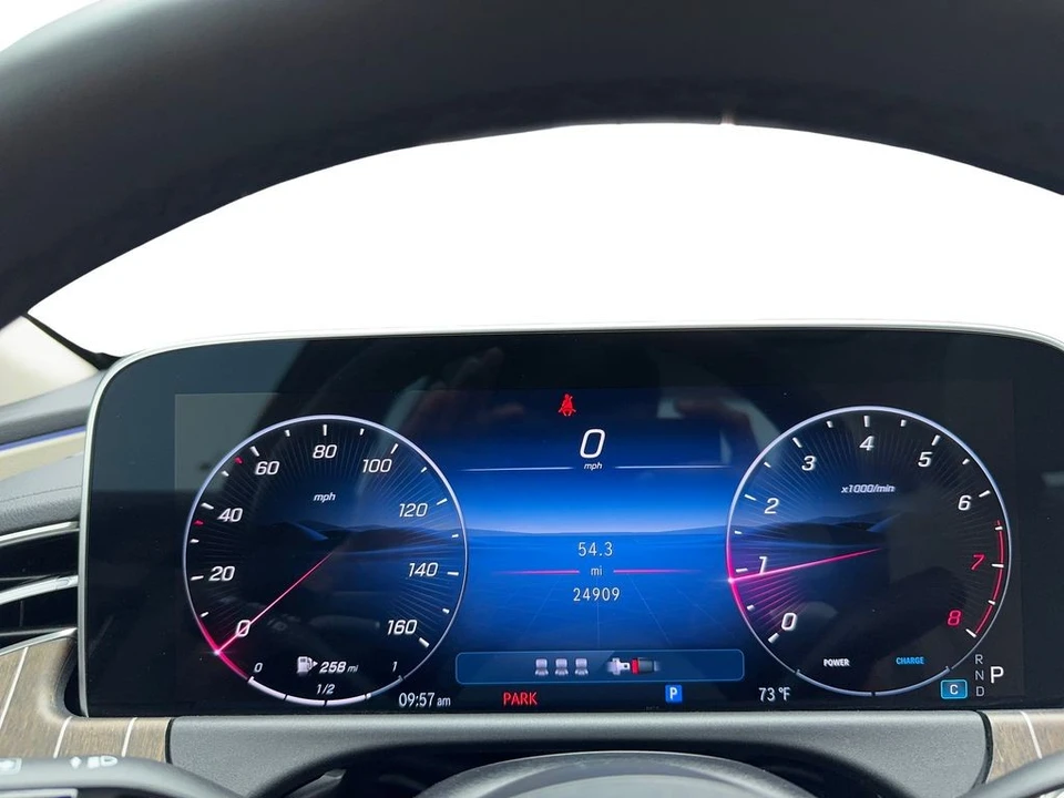 2025 Mercedes-Benz W214 E-Class - Image 18 of 31