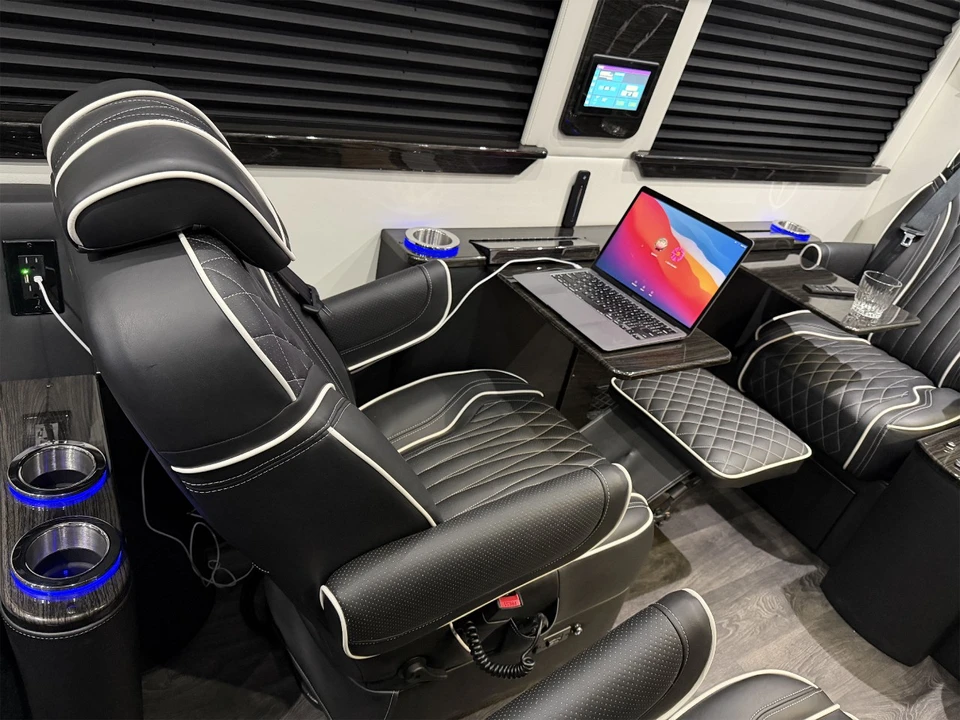 2025 Mercedes-Benz VS30 Sprinter - Image 15 of 21