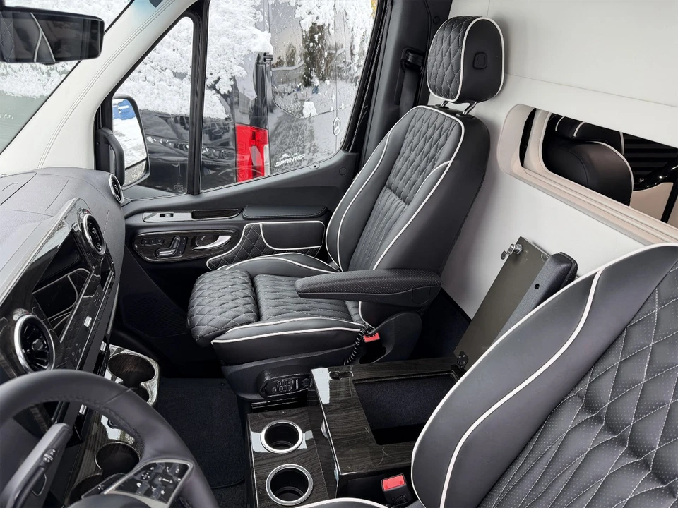 2025 Mercedes-Benz VS30 Sprinter - Image 29 of 31