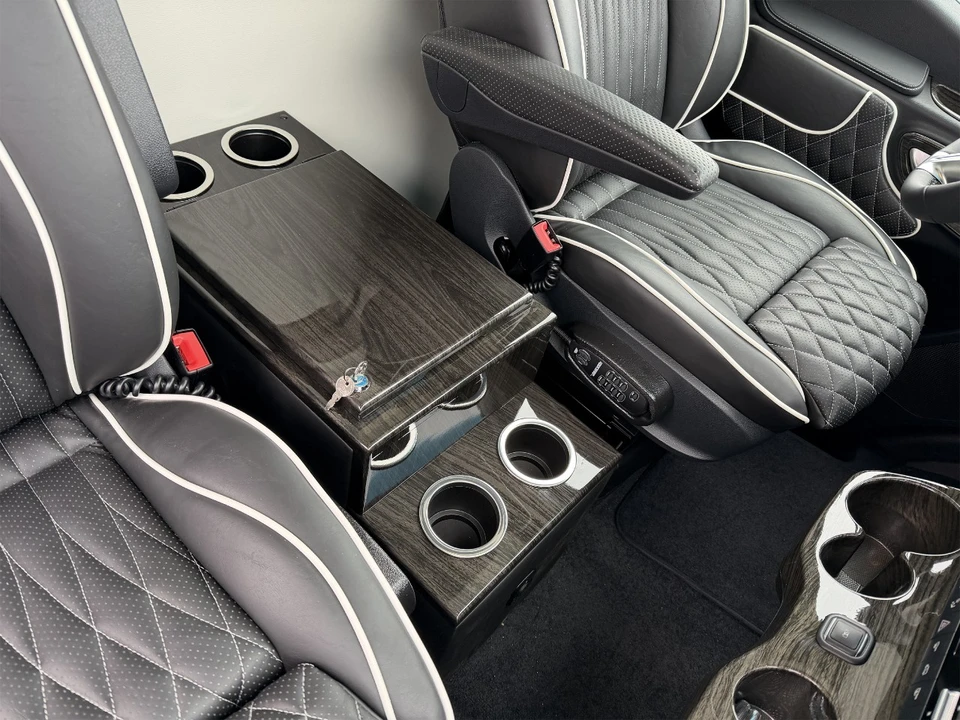 2025 Mercedes-Benz VS30 Sprinter - Image 31 of 31