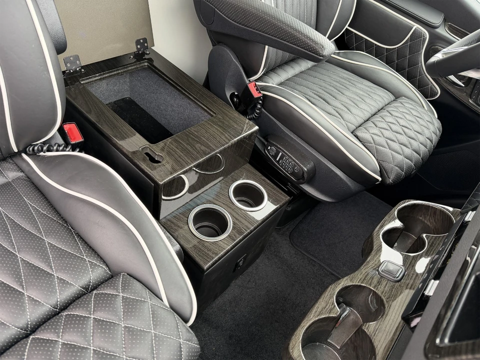 2025 Mercedes-Benz VS30 Sprinter - Image 30 of 31