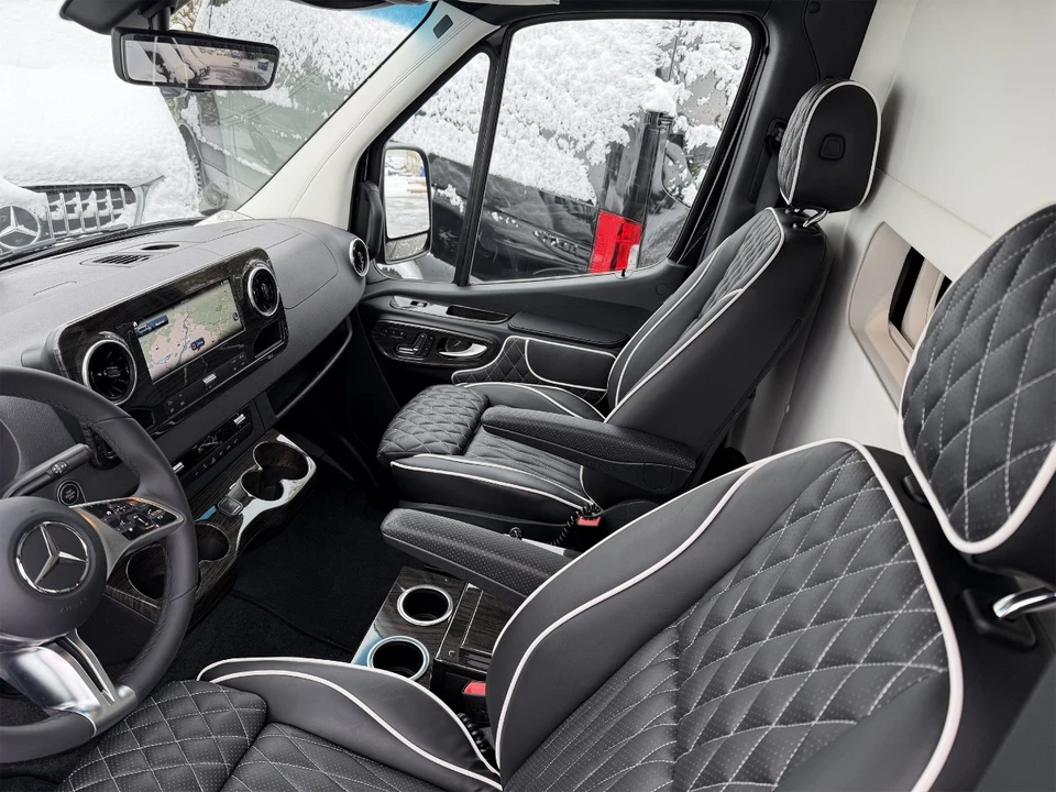 2025 Mercedes-Benz VS30 Sprinter - Image 25 of 31