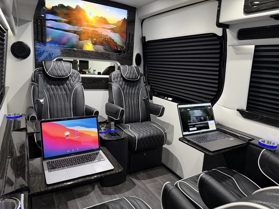 2025 Mercedes-Benz VS30 Sprinter - Image 17 of 21