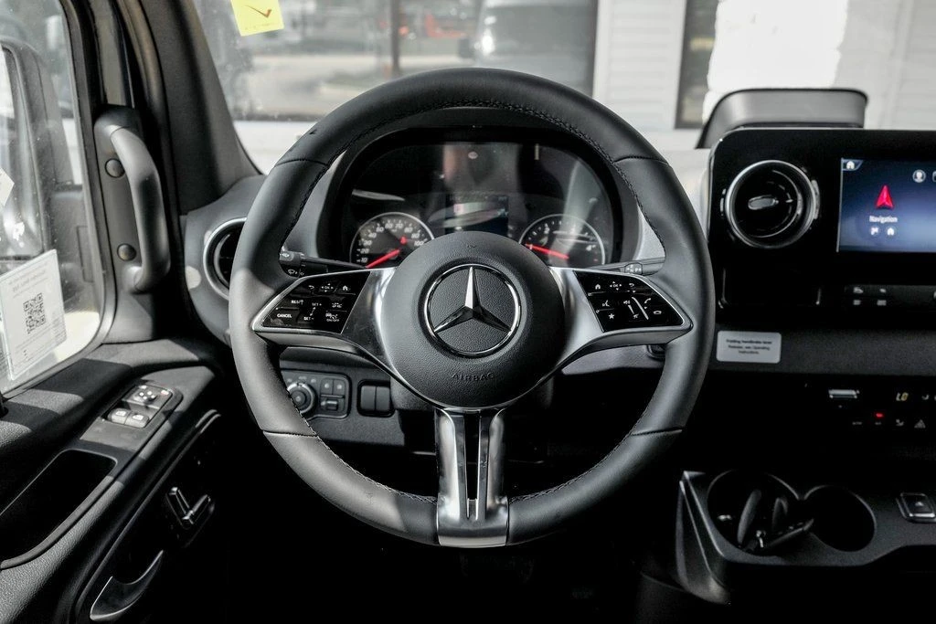 2025 Mercedes-Benz VS30 Sprinter - Image 18 of 21