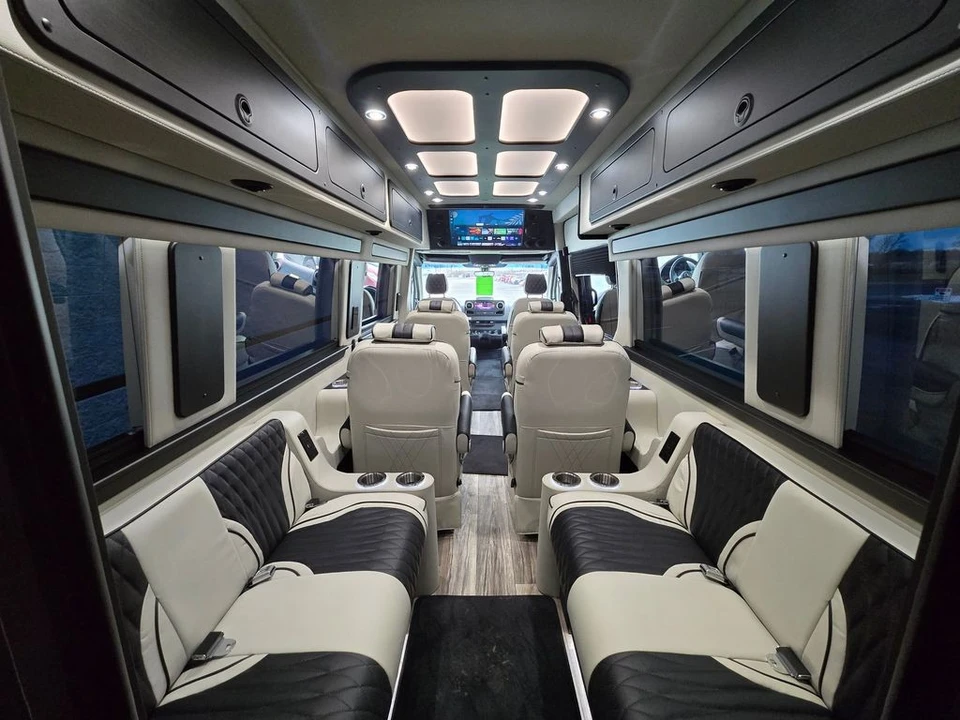 2025 Mercedes-Benz VS30 Sprinter - Image 5 of 21