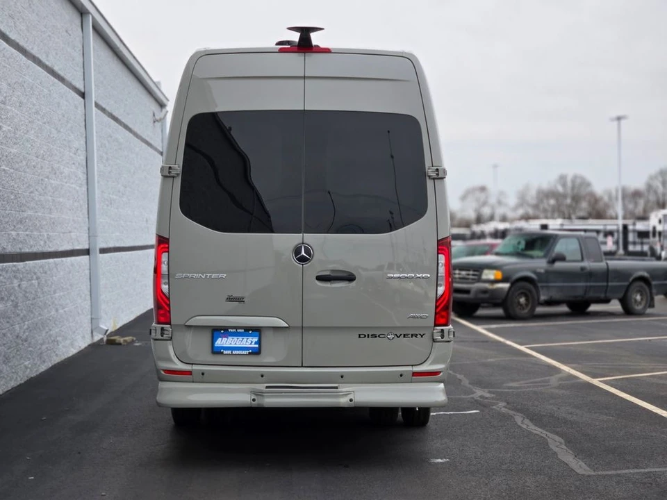 2025 Mercedes-Benz VS30 Sprinter - Image 12 of 21