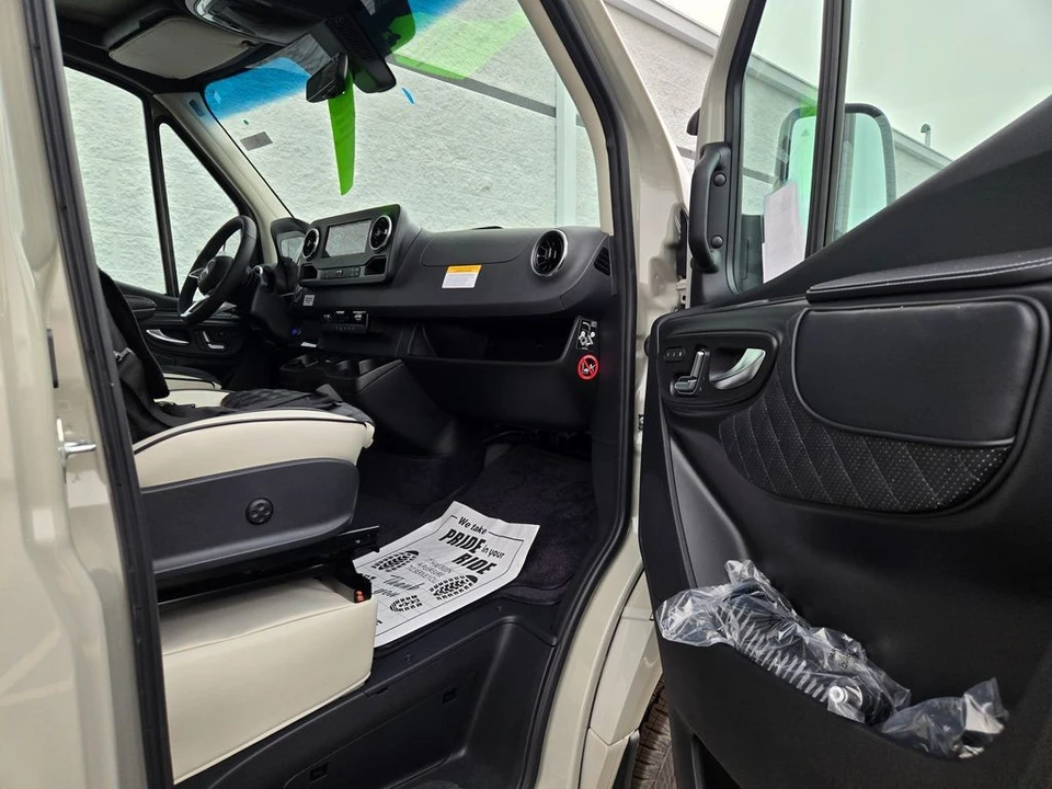 2025 Mercedes-Benz VS30 Sprinter - Image 21 of 21