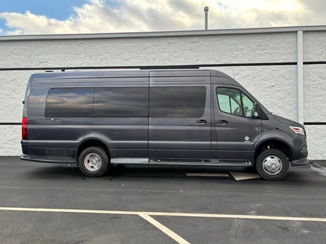2025 Mercedes-Benz VS30 Sprinter - Image 8 of 21
