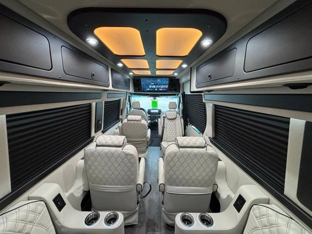 2025 Mercedes-Benz VS30 Sprinter - Image 5 of 21