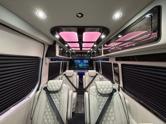 2025 Mercedes-Benz VS30 Sprinter - Image 4 of 21