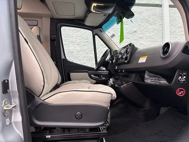 2025 Mercedes-Benz VS30 Sprinter - Image 19 of 21