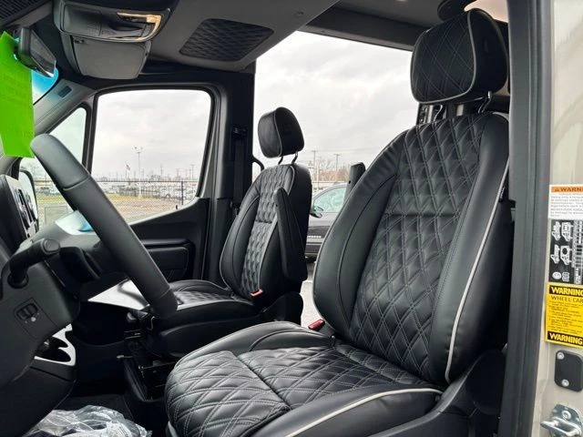 2025 Mercedes-Benz VS30 Sprinter - Image 16 of 21