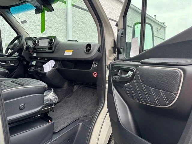 2025 Mercedes-Benz VS30 Sprinter - Image 19 of 21