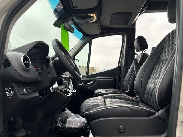 2025 Mercedes-Benz VS30 Sprinter - Image 15 of 21