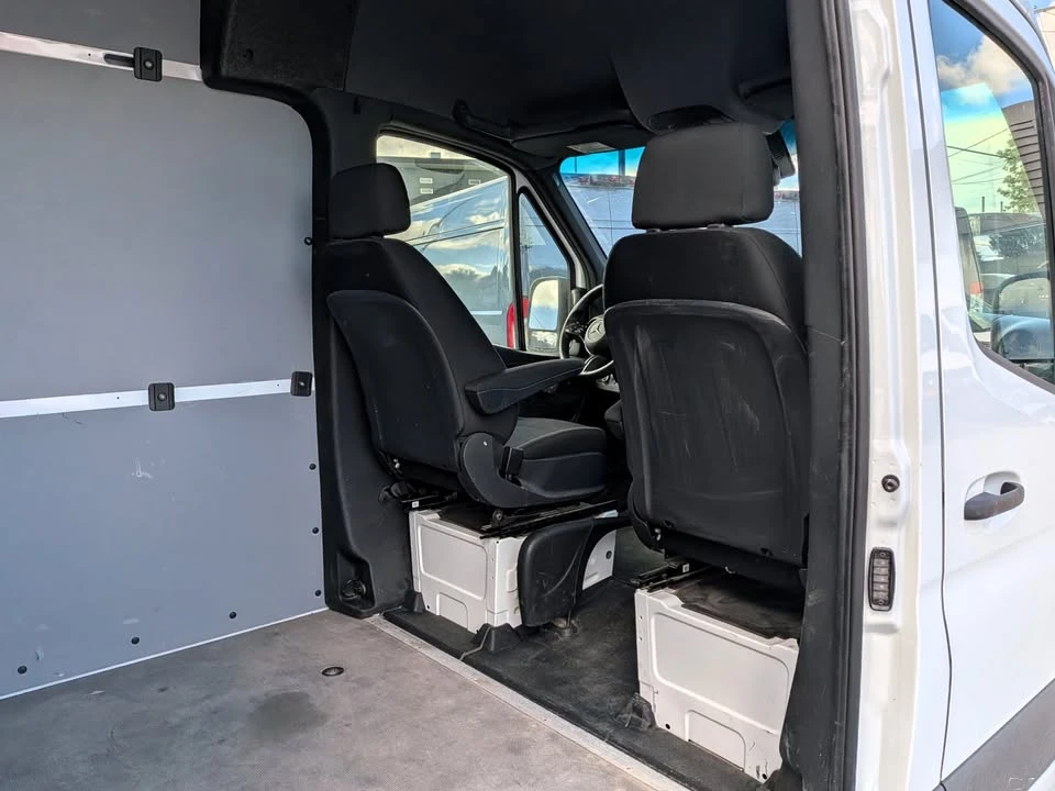 2025 Mercedes-Benz VS30 Sprinter - Image 8 of 19