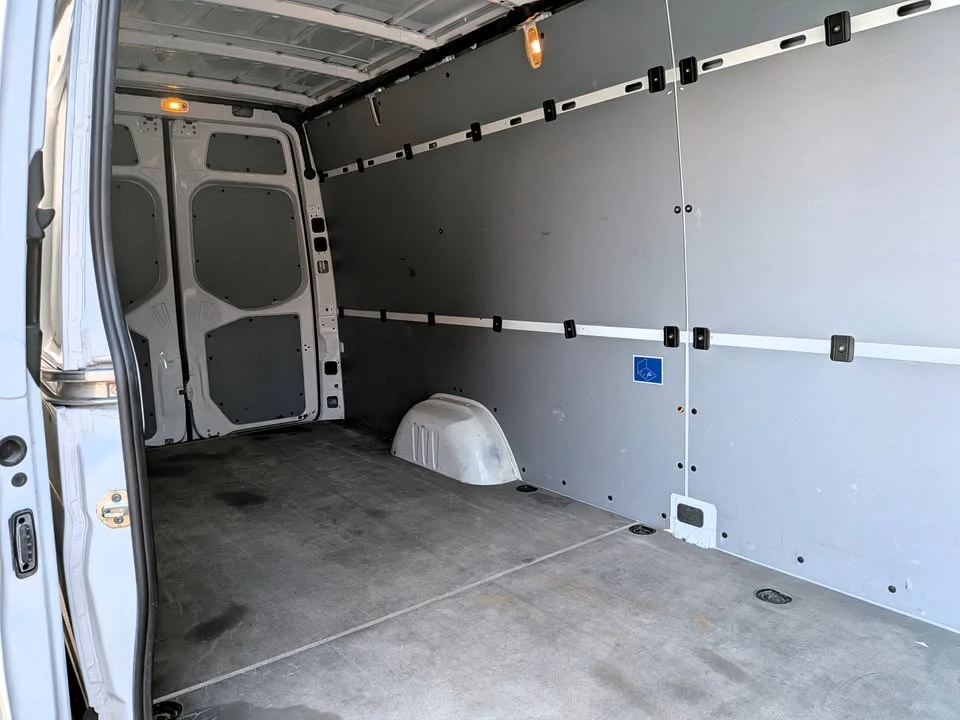 2025 Mercedes-Benz VS30 Sprinter - Image 9 of 19