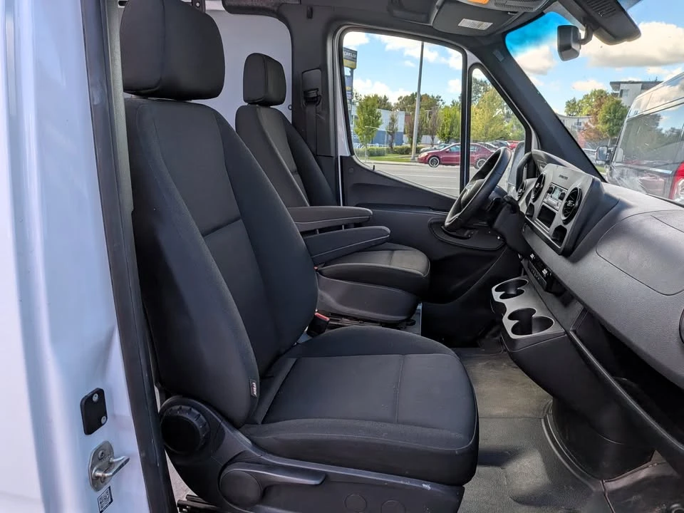 2025 Mercedes-Benz VS30 Sprinter - Image 15 of 19