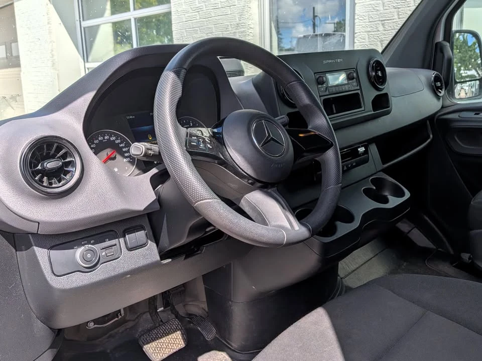 2025 Mercedes-Benz VS30 Sprinter - Image 5 of 19