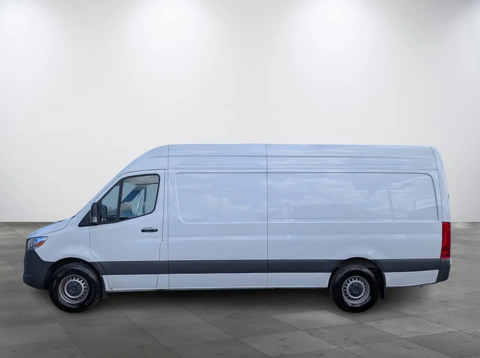 2025 Mercedes-Benz VS30 Sprinter - Image 10 of 19