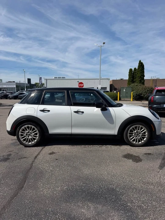 2025 Mini Mini 4th Gen - Image 5 of 13