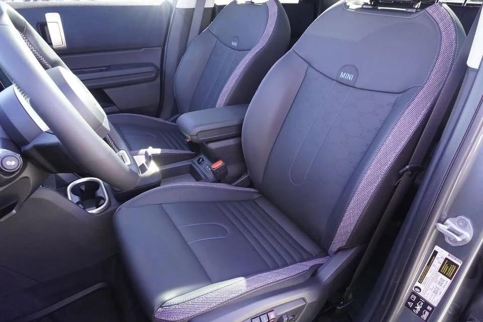 2025 Mini Countryman 3rd Gen - Image 13 of 20