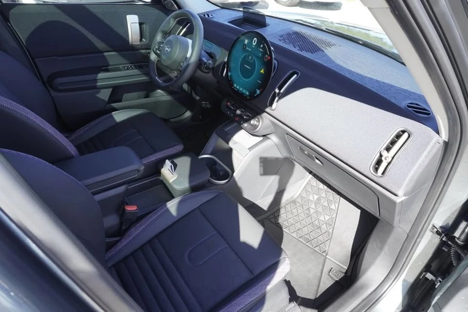 2025 Mini Countryman 3rd Gen - Image 14 of 20