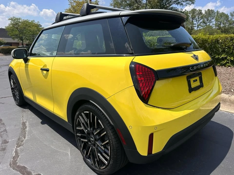 2025 Mini Mini 4th Gen - Image 3 of 20