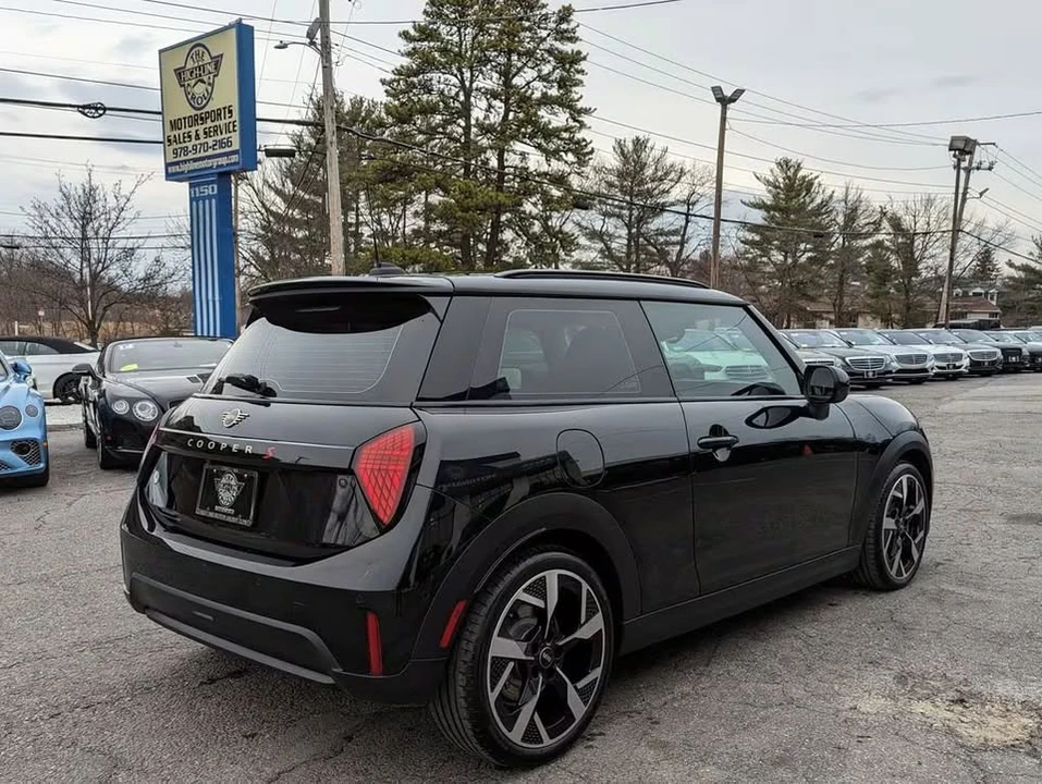 2025 Mini Mini 4th Gen - Image 5 of 7