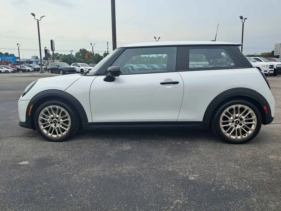 2025 Mini Mini 4th Gen - Image 2 of 11
