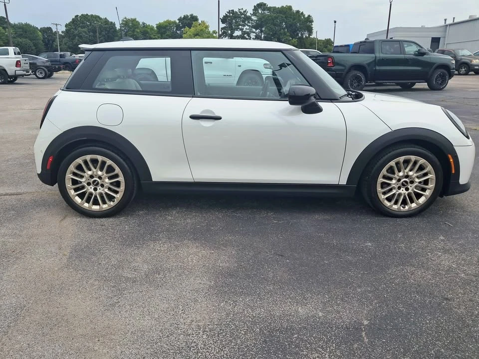 2025 Mini Mini 4th Gen - Image 5 of 11