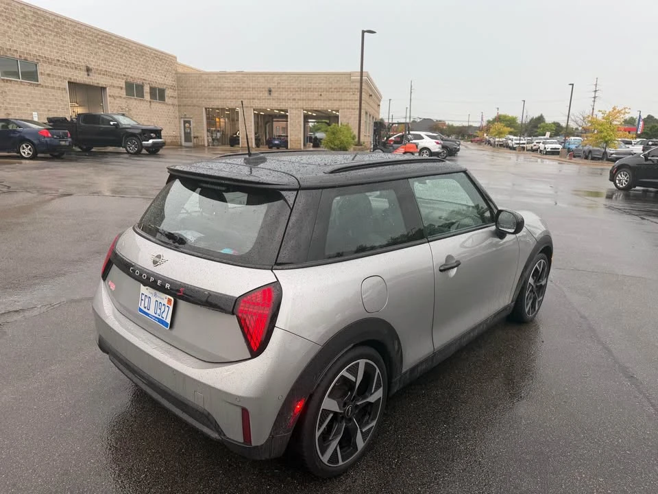 2025 Mini Mini 4th Gen - Image 7 of 17