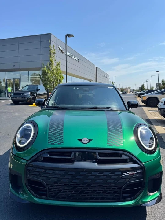 2025 Mini Mini 4th Gen - Image 6 of 17
