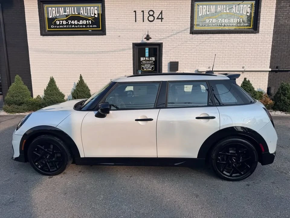 2025 Mini Mini 4th Gen - Image 2 of 20