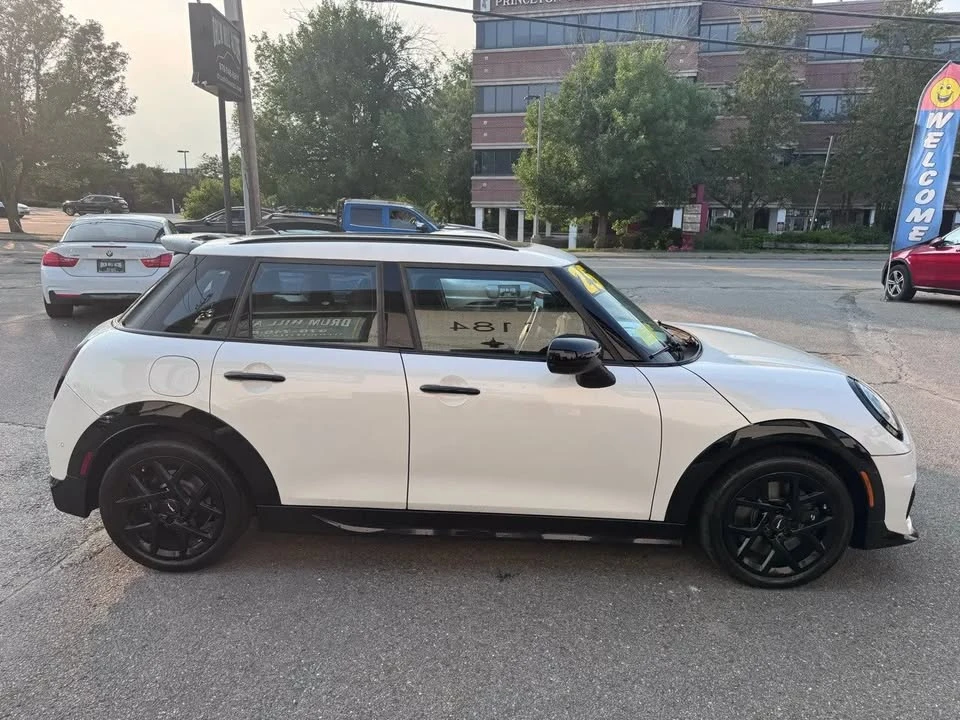 2025 Mini Mini 4th Gen - Image 6 of 20