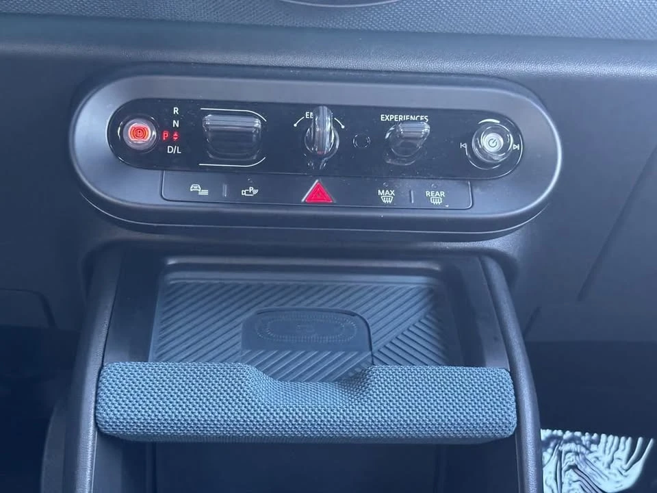 2025 Mini Countryman 3rd Gen - Image 17 of 19