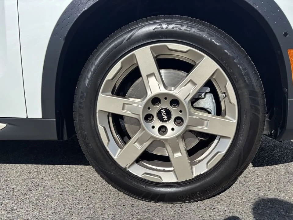 2025 Mini Countryman 3rd Gen - Image 9 of 19