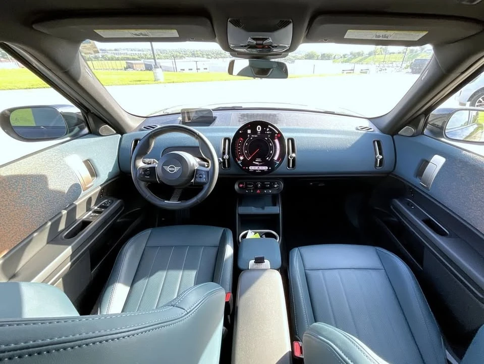 2025 Mini Countryman 3rd Gen - Image 9 of 15
