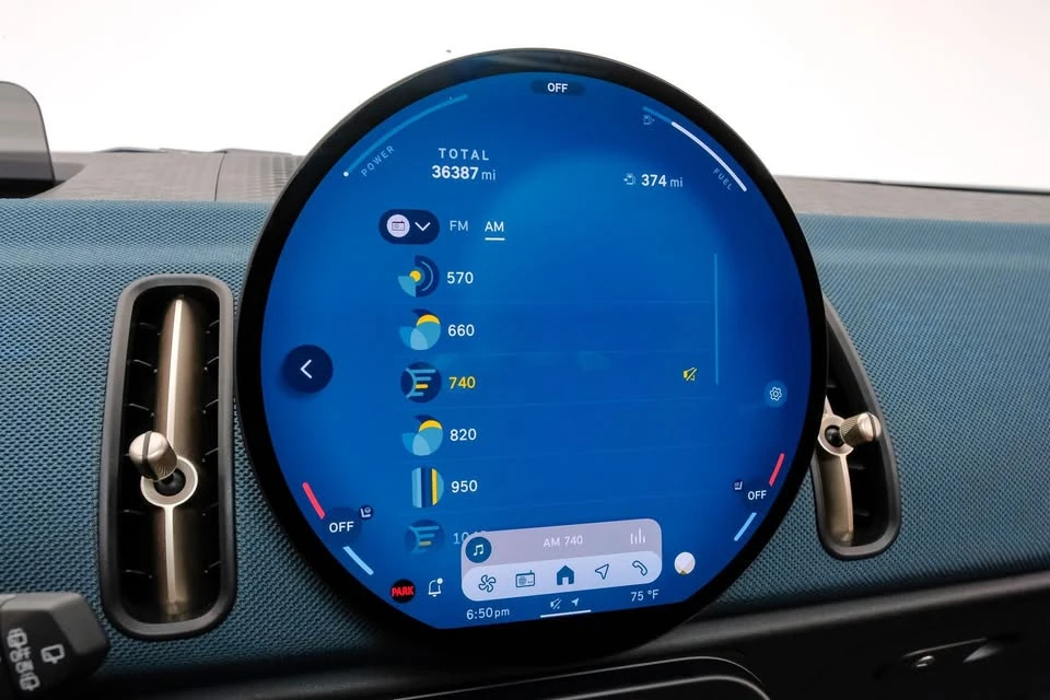 2025 Mini Countryman 3rd Gen - Image 13 of 20