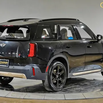2025 MINI Cooper S Countryman Iconic