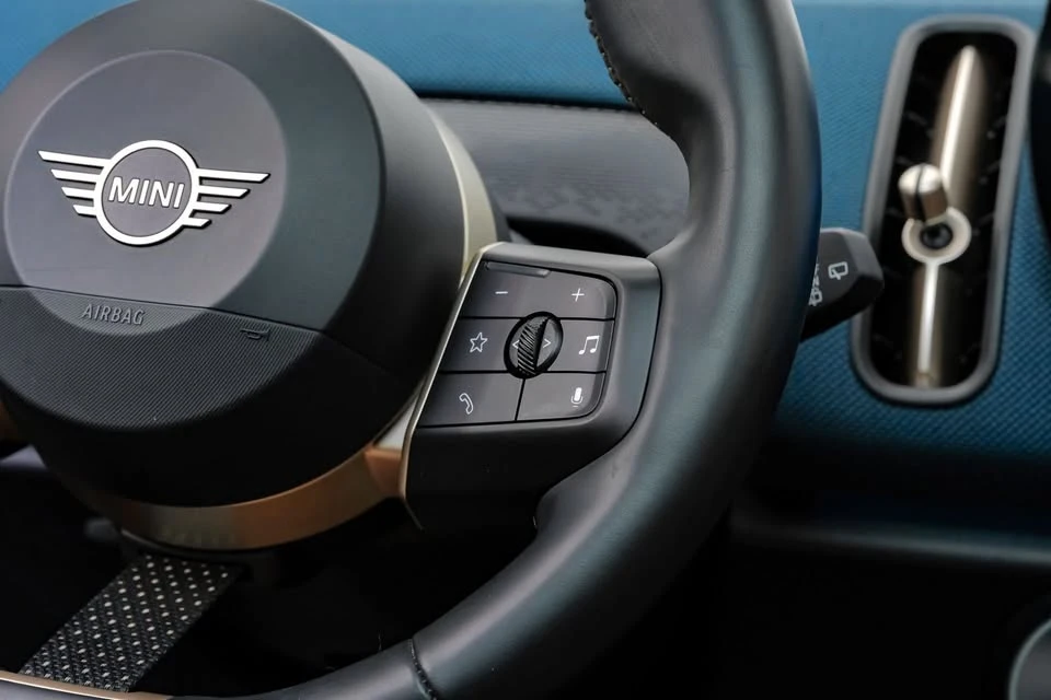 2025 Mini Countryman 3rd Gen - Image 6 of 20