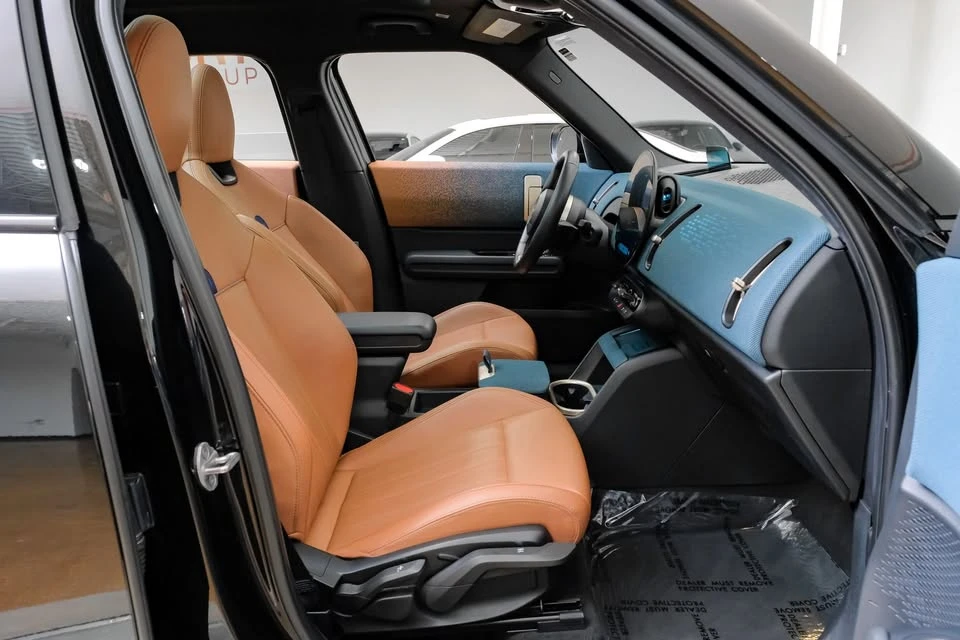 2025 Mini Countryman 3rd Gen - Image 9 of 20